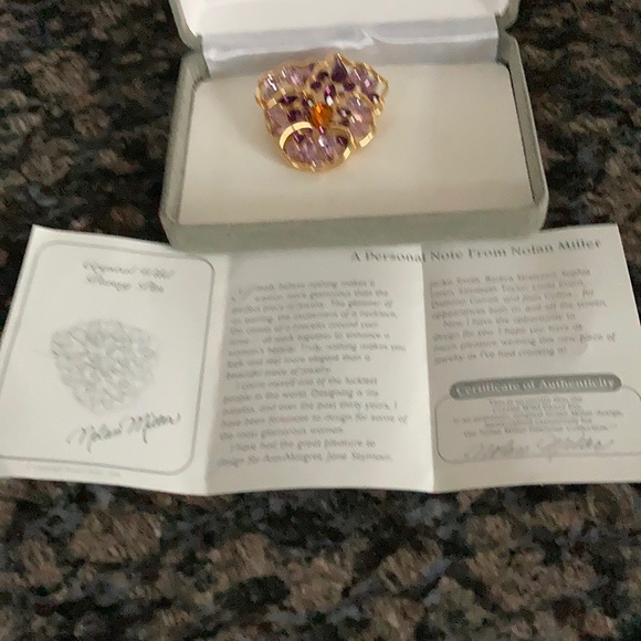 NOLAN MILLER VINTAGE CRYSTAL WILD PANSY PIN - Picture 6 of 7